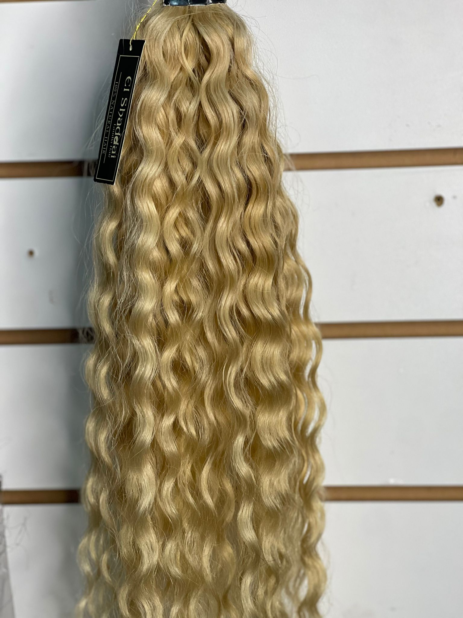 Bond Kind Curly - El Shaddai Laudia Hair