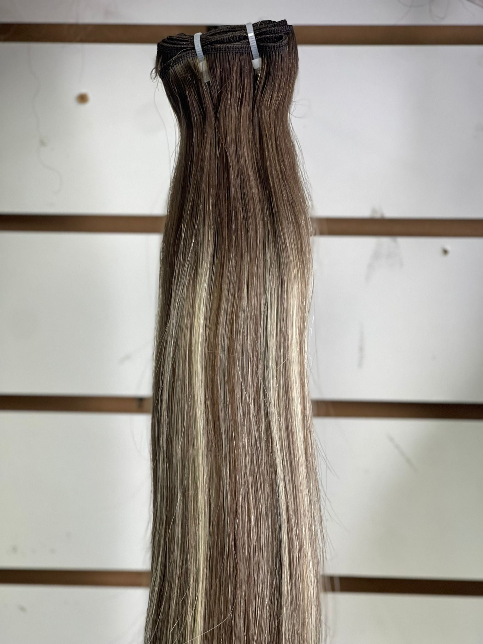 B4/613 - El Shaddai Laudia Hair