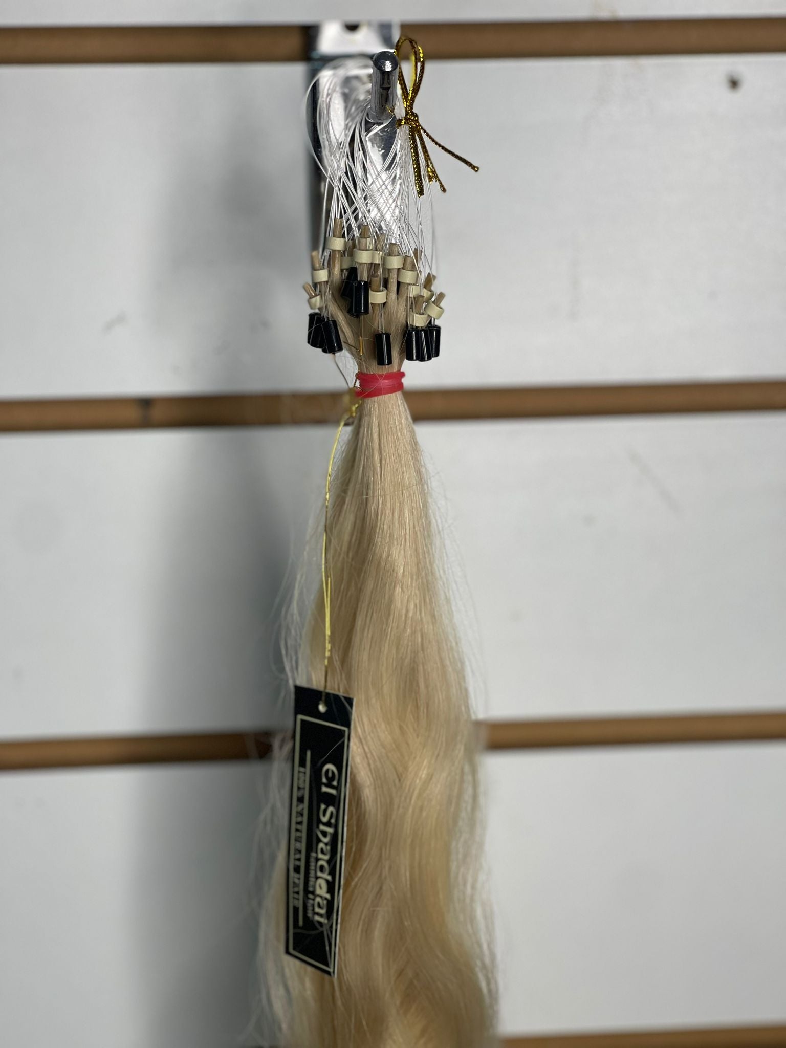 Blond Loop Wavy - El Shaddai Laudia Hair